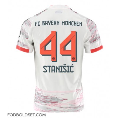 Bayern Munich Josip Stanisic #44 Udebanetrøje 2025-26 Kortærmet Bayern Munich Josip Stanisic #44 Udebanetrøje 2025-26 Kortærmet